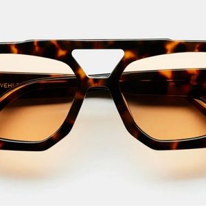 VEHLA glasses brand NEW! 🕶
